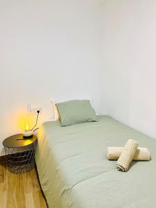 New Spacious And Cozy Apartment - Málaga Buitenkant foto