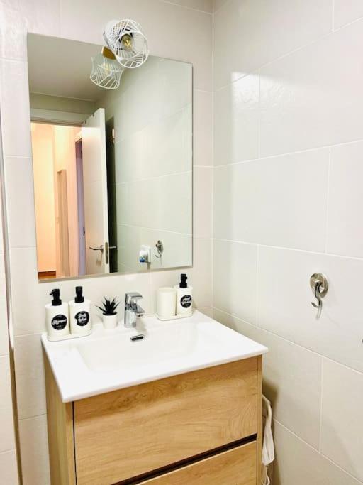 New Spacious And Cozy Apartment - Málaga Buitenkant foto