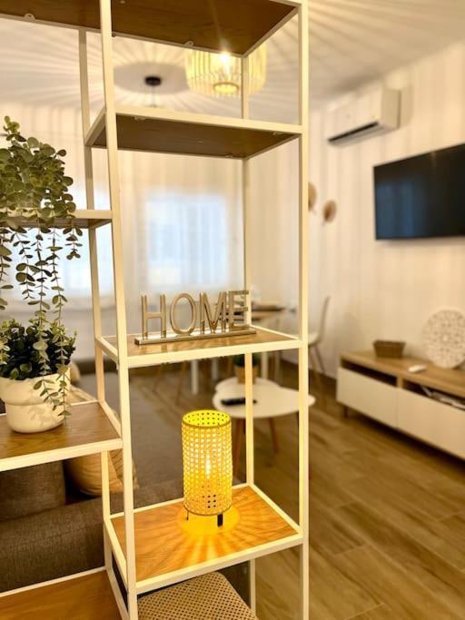 New Spacious And Cozy Apartment - Málaga Buitenkant foto